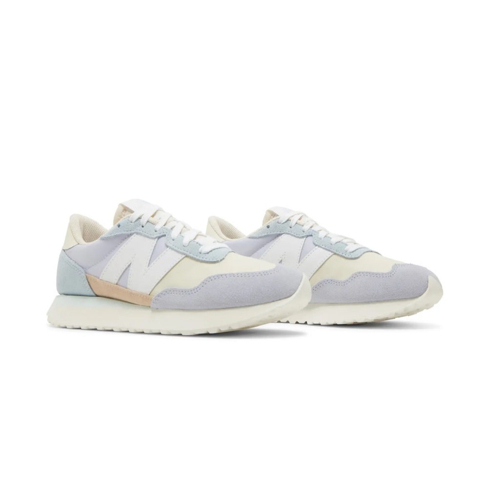 New Balance Women's Pastel 237 Sneakers